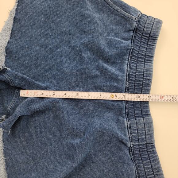 Fabletics Cut Off Lounge Shorts Size Medium Blue Stretch Waist Pockets Raw Hem - Picture 9 of 11